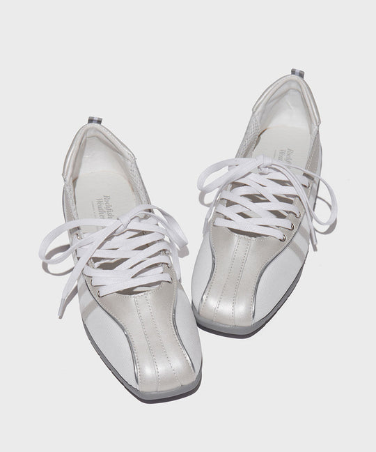 Damen Sportliche Sneakers im modernen Design mit atmungsaktiver Oberflächenstruktur EB