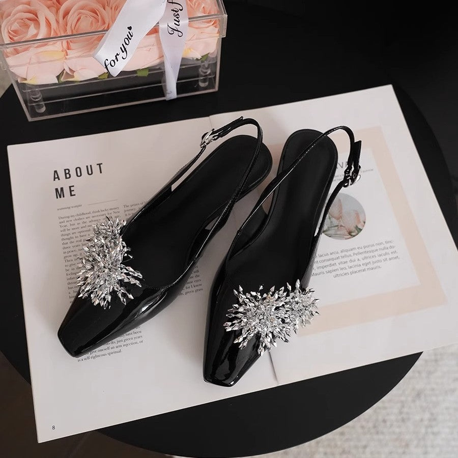 Damen Slingback-Pumps mit funkelnden Metallapplikationen und elegantem Design EB