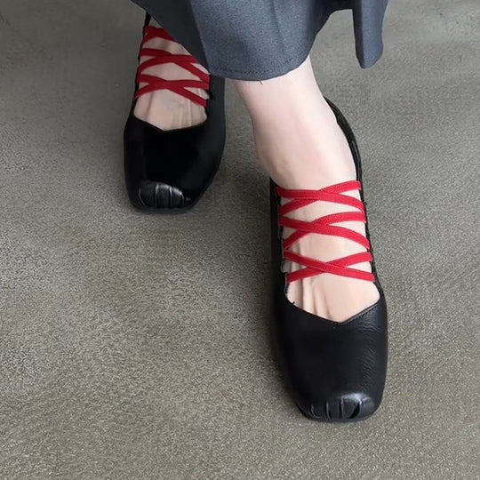 Damen Schuhe mit ausgefallenem Schnürdesign und eleganter Absatzhöhe EB