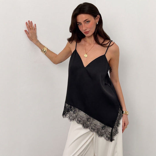Damen Spitzen-Top mit elegantem V-Ausschnitt und zarter Raffung EB