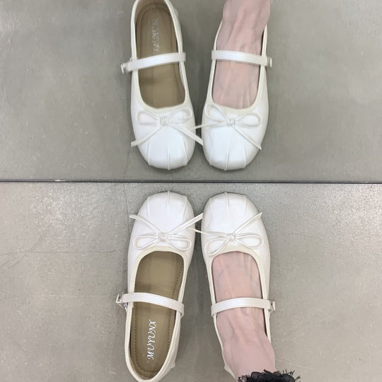 Damen Ballerinas mit dekorativem Riemchen und bequemem Fußbett EB