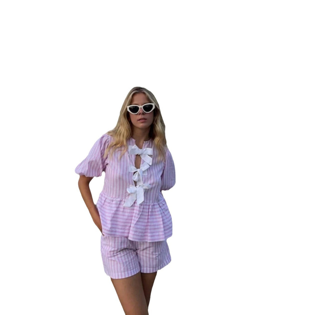 Damen Freizeit Set mit gestreiftem Oberteil und Shorts im lässigen Schnitt EB
