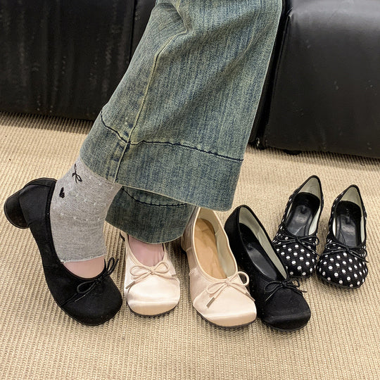 Damen Ballerinas mit punktemuster und komfortablem Blockabsatz EB