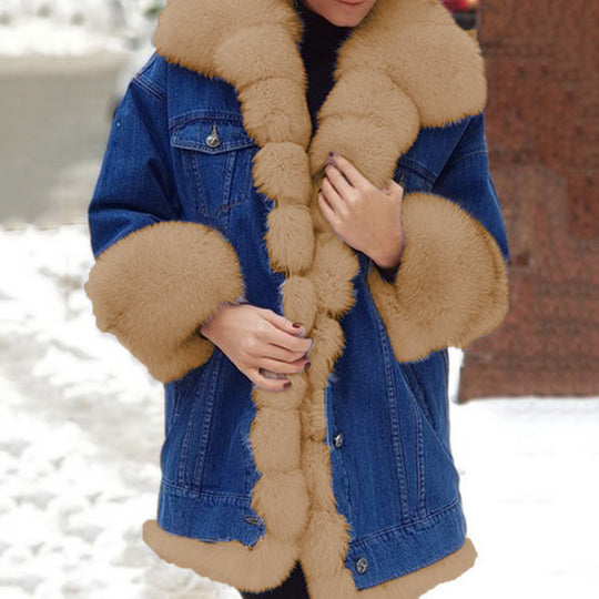 Damen Jeansjacke mit luxuriösem Kunstfellbesatz und praktischem Schnitt EB