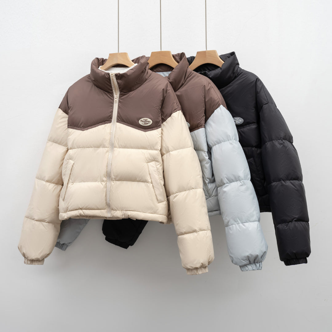 Damen modische kurz geschnittene Steppjacke mit hohem Kragen und praktischem Reißverschluss EB