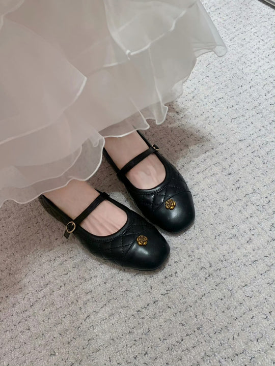 Damen Ballerinas mit elegantem Riemen und modischem Kick-Design EB