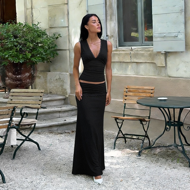 Damen figurbetontes Kleid mit Spitzenv Ausschnitt und schwingendem Saum EB