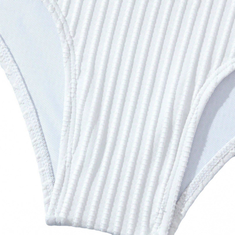 Damen Hochgeschnittener Bikini mit Rüschendetails EB