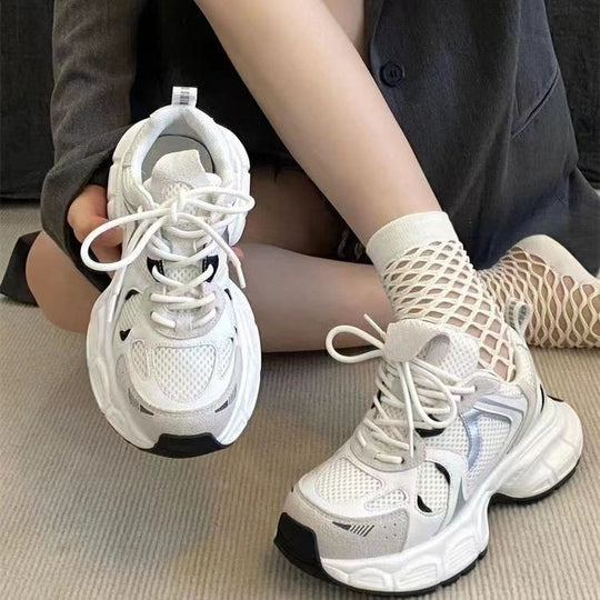 Damen Sportliche Sneakers mit atmungsaktiver Netzstruktur und dämpfender Sohle EB