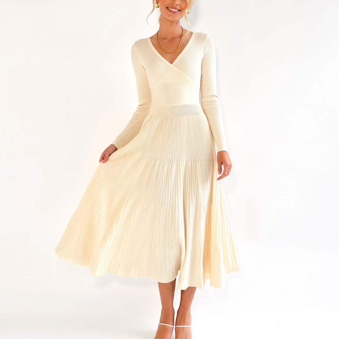 Damen Elegantes Wickelkleid mit plisséierten Details EB