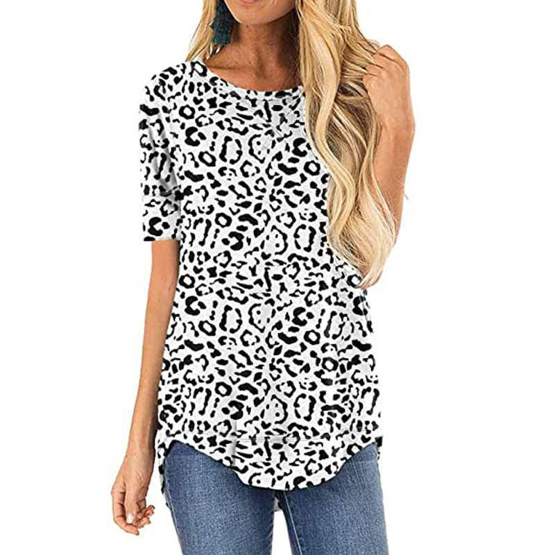 Damen T-Shirt mit modernem Leopardenmuster und lockerer Passform EB