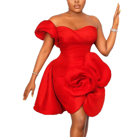 Damen Cocktailkleid mit voluminösem Blumendetail EB