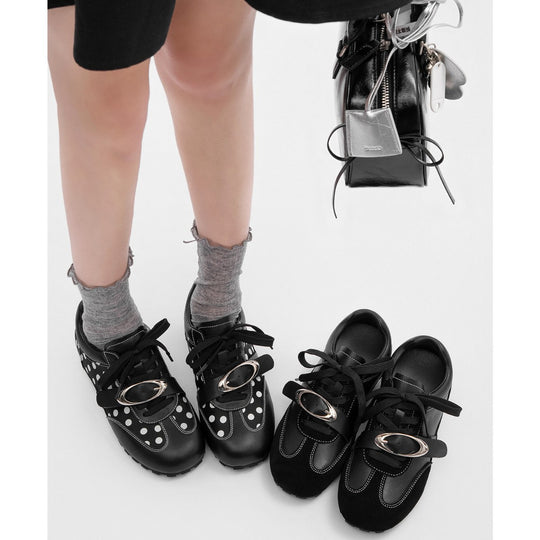 Damen modische Sneakers mit kreativem Design und einzigartigen Akzenten EB