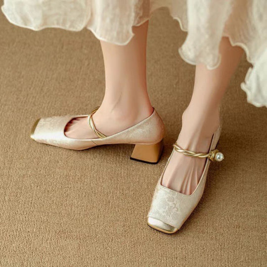 Damen Elegante Ballerinas mit glamourösem Schmuckdetail EB