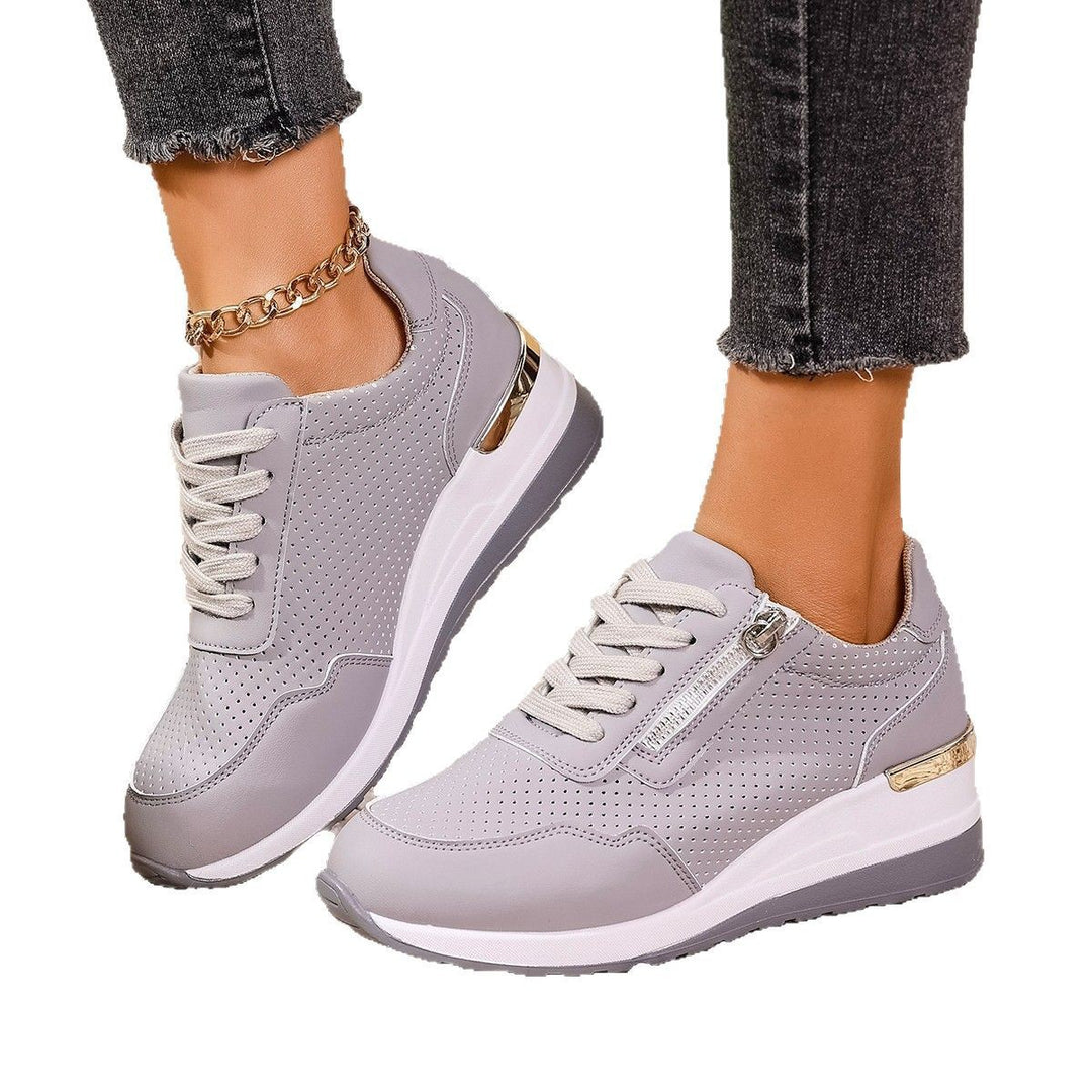 Damen Sportliche Sneakers mit Reißverschluss und perforiertem Obermaterial EB