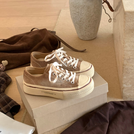 Damen Sneaker im modernen Used-Look mit einer stabilen Gummisohle und atmungsaktiver Stoffoberfläche EB