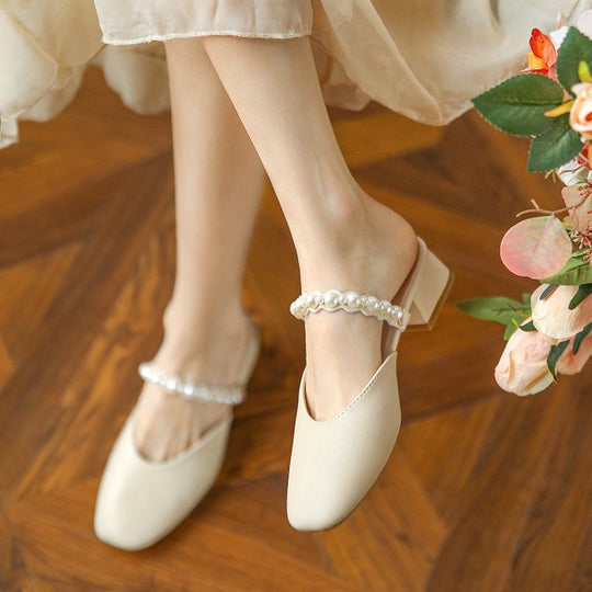Damen elegante Mules mit dekorativen Perlenakzenten EB