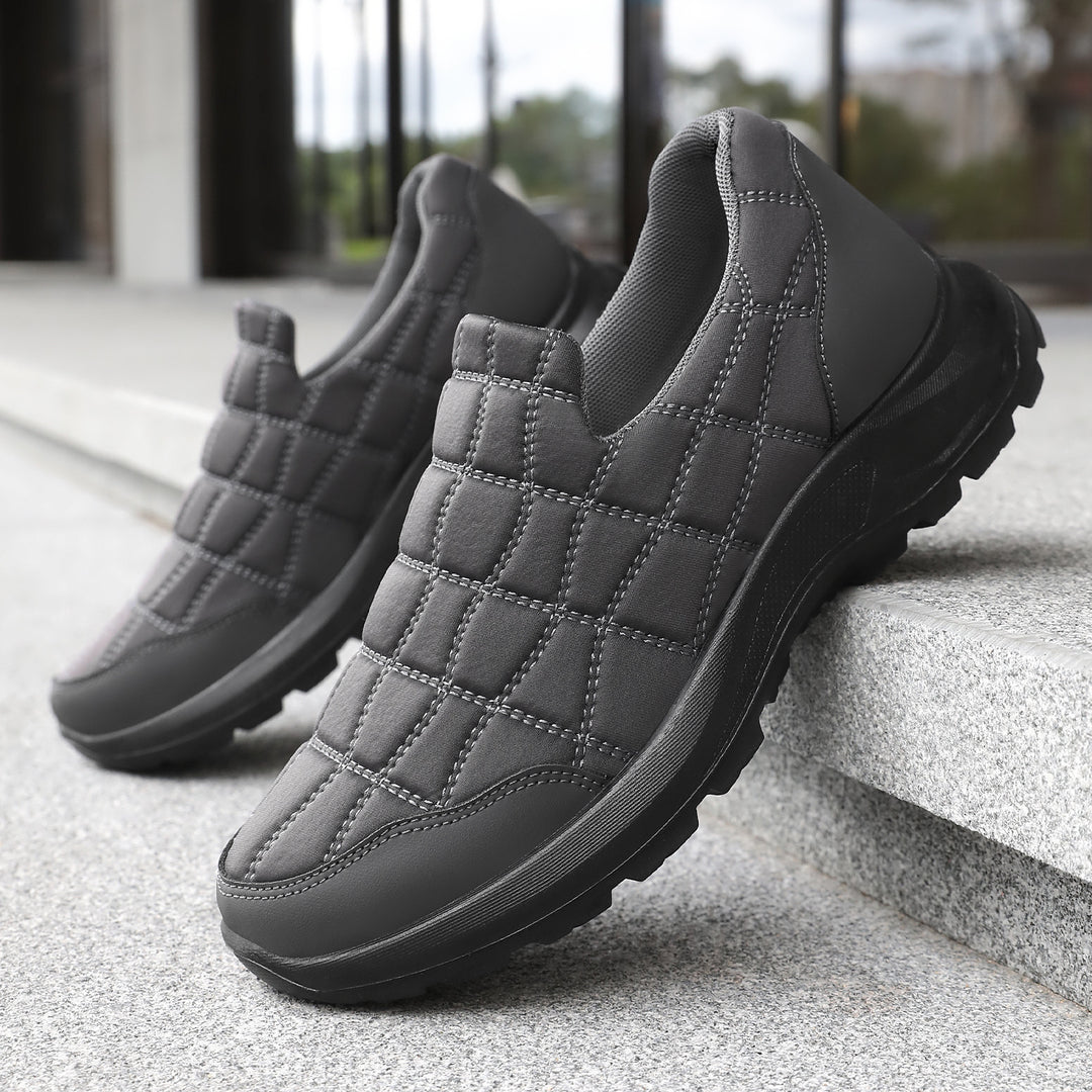 Damen Komfortable Slip-On Sneakers mit gepolstertem Schaft EB