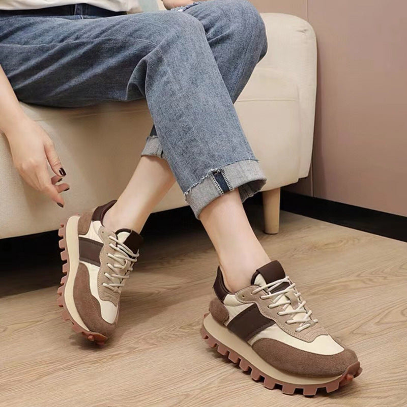 Damen Sportliche Freizeitsneakers mit rutschfester und atmungsaktiver Sohle EB