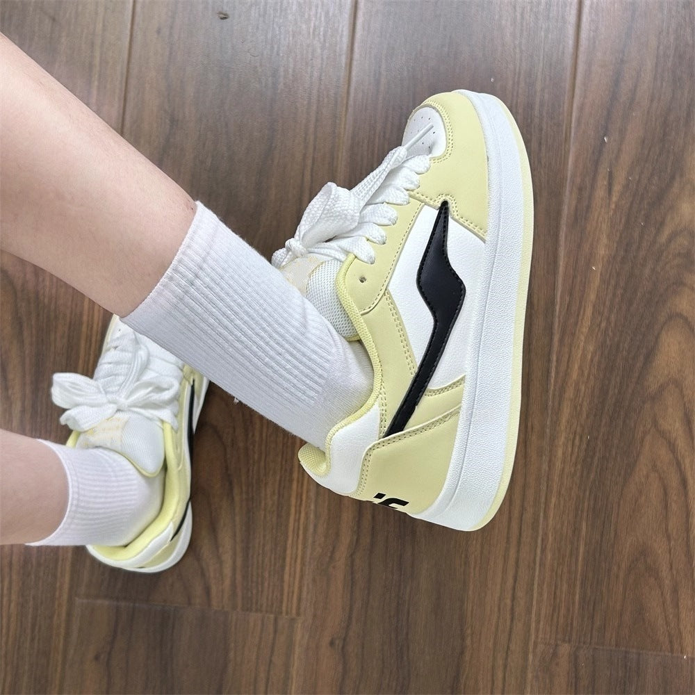 Damen Bequeme Sneaker mit luftiger Sohle EB