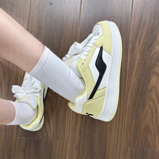 Damen Bequeme Sneaker mit luftiger Sohle EB
