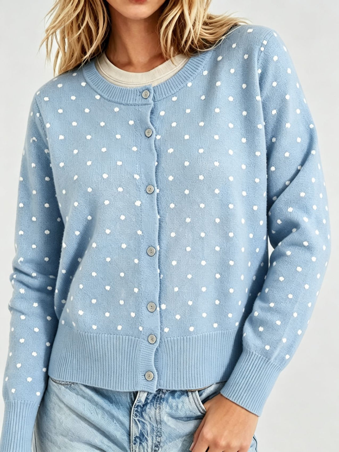 Damen Gepunktete Feinstrick-Cardigan mit Rundhals und Rippbündchen EB