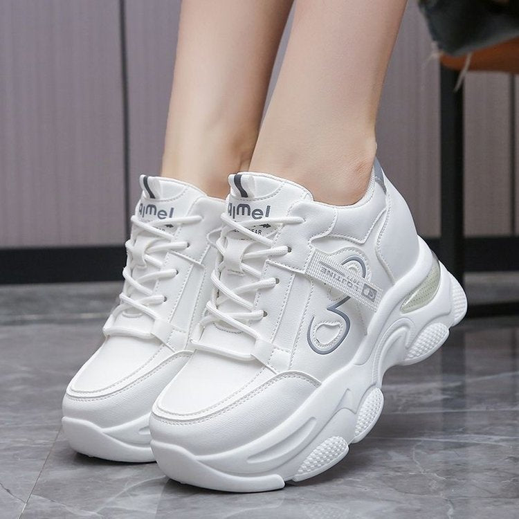Damen Sportliche Chunky Sneakers mit atmungsaktiven Mesh-Einsätzen und robustem Design EB
