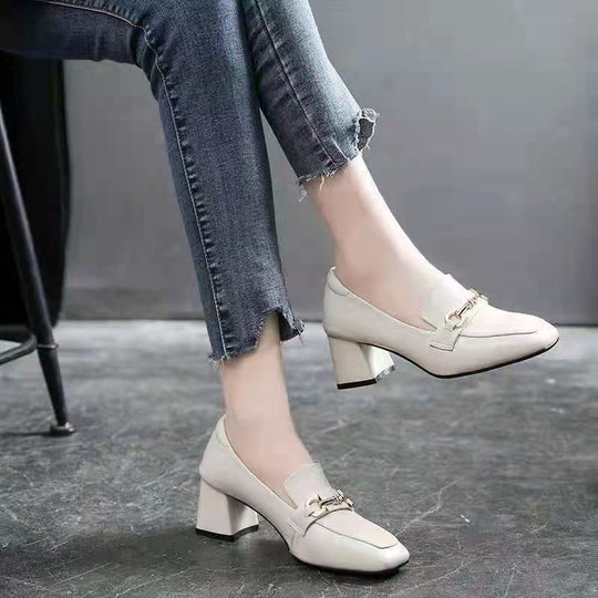 Damen moderne Sling-Pumps mit schickem Quadratverschluss und komfortablem Blockabsatz EB
