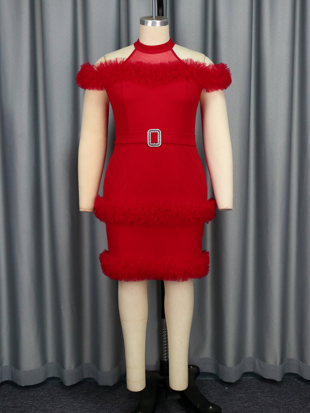 Damen elegantes Kleid mit fransigen Akzenten EB