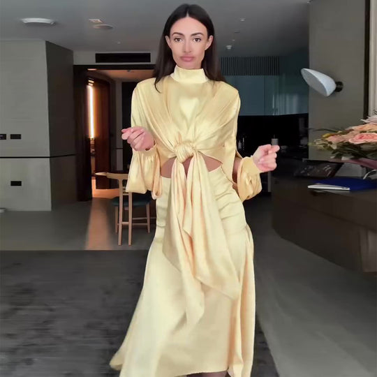 Damen elegantes Wickelkleid mit modischen Cut-Out-Details und voluminösen Ärmeln EB