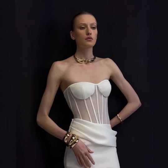 Damen Corsage-Langarmkleid mit elegantem Schnitt und fließendem Rock EB