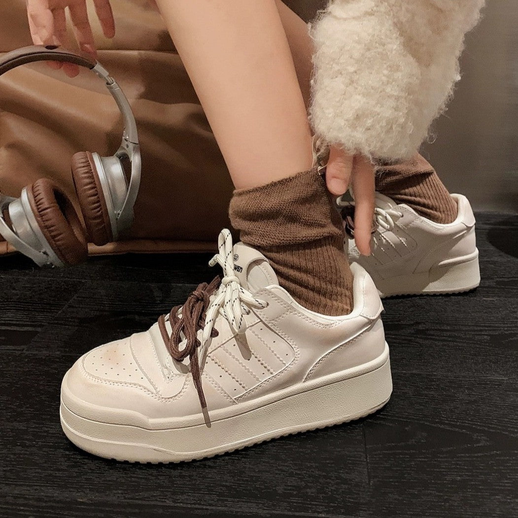 Damen Platform Sneakers mit modischem Design und bequemer Schnürung EB