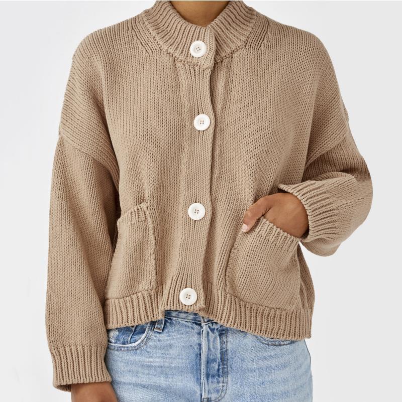 Damen Oversize Strickjacke mit Stehkragen und großen Knöpfen EB