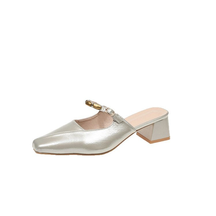 Damen elegante Slingback-Mules mit dekorativen Kettenakzenten EB