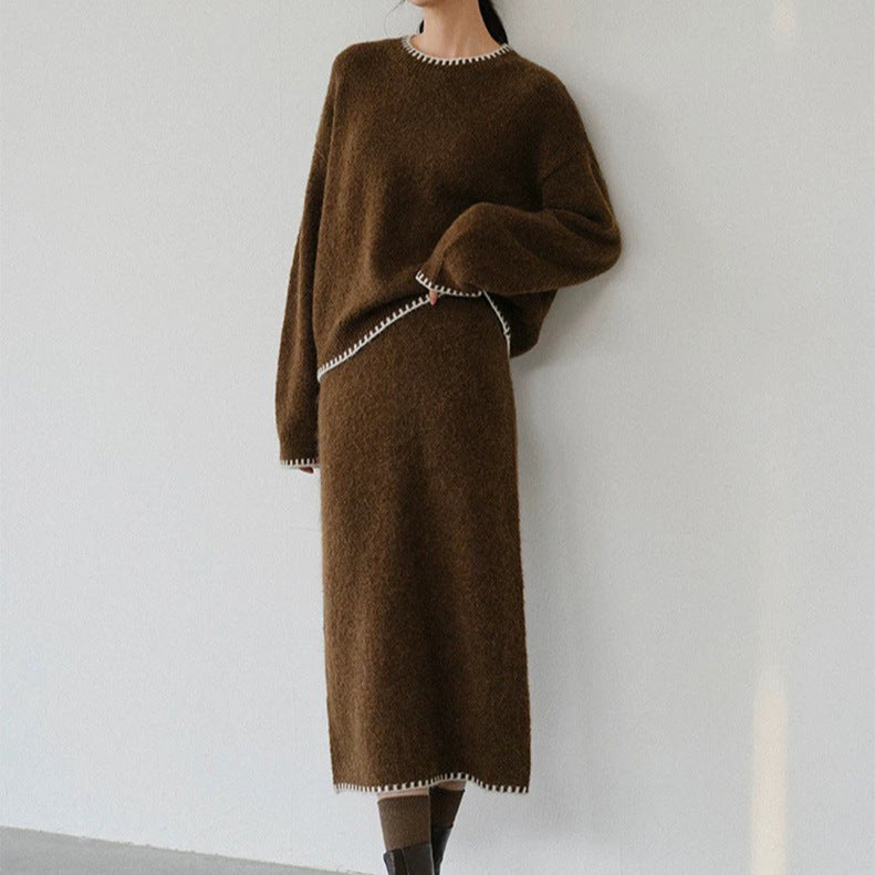 Damen weiches Strickoutfit mit feinen Details und lässigem Schnitt EB