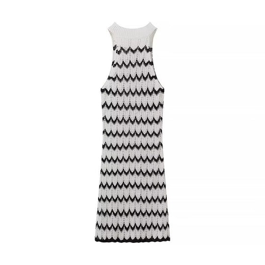 Damen Strickkleid mit Wellenmuster und elegantem Racerback EB