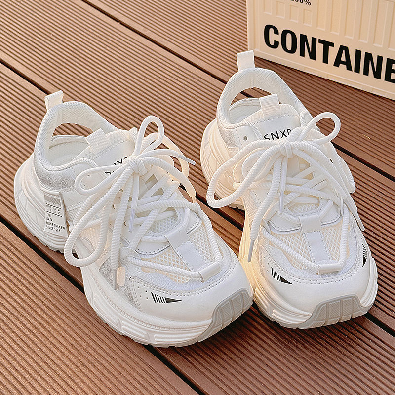 Damen Sportliche Sneakers mit atmungsaktivem Mesh-Obermaterial und rutschfester Sohle EB