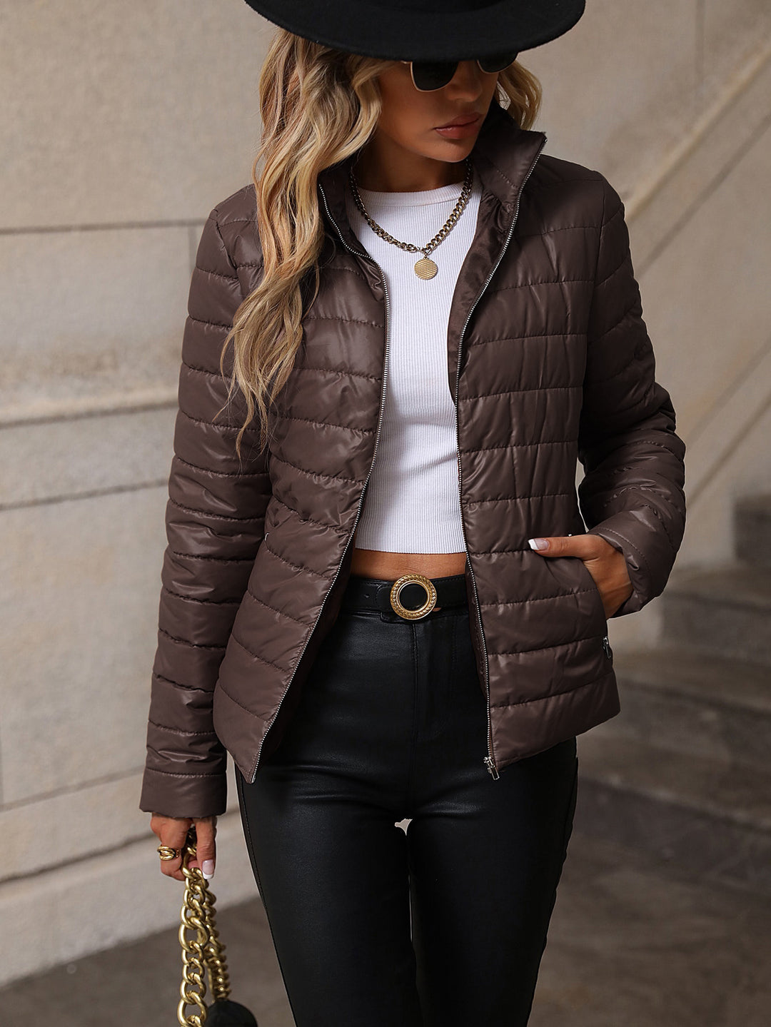 Damen gesteppte Übergangsjacke mit hochgeschlossenem Kragen und praktischen Taschen EB