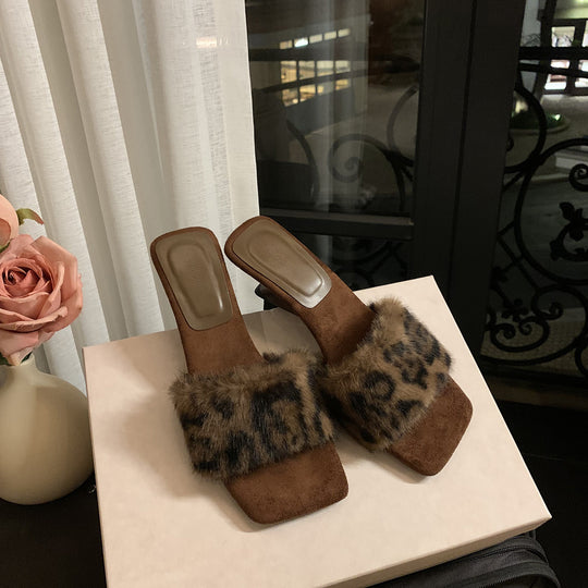 Damen Slipper mit luxuriösem Kunstfell und elegantem Blockabsatz EB