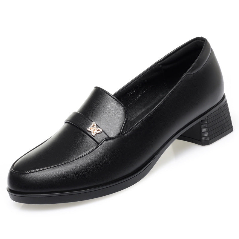 Damen Elegante Mokassins mit modischem Kettendetail und komfortablem Blockabsatz EB