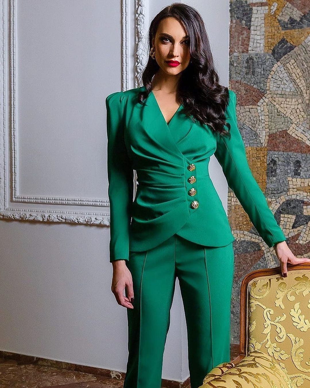 Damen elegantes Anzugset mit tailliertem Blazer und schmal geschnittenen Hosen EB
