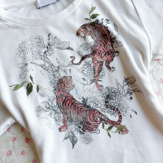 Damen T-Shirt mit kreativem Tigerdesign EB