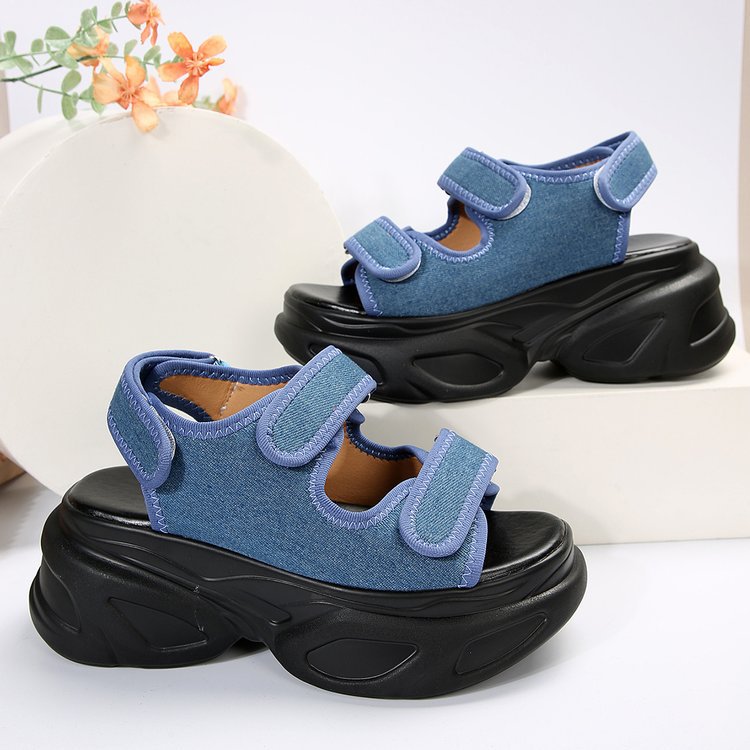 Damen Sandalen mit innovativem Klettverschluss und rutschfester Plattformsohle EB