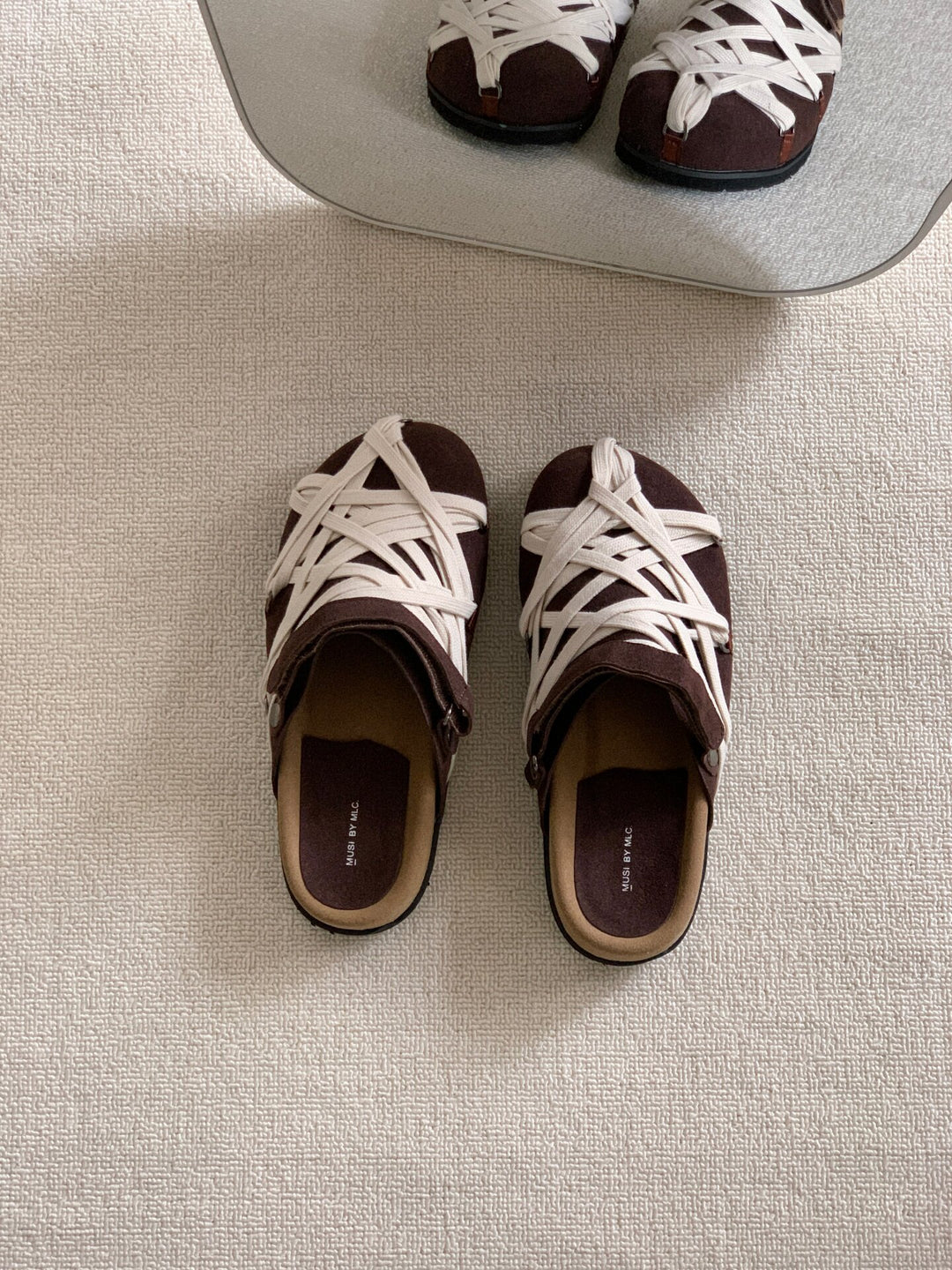 Damen Clogs mit geflochtenem Design und komfortablem Fußbett EB