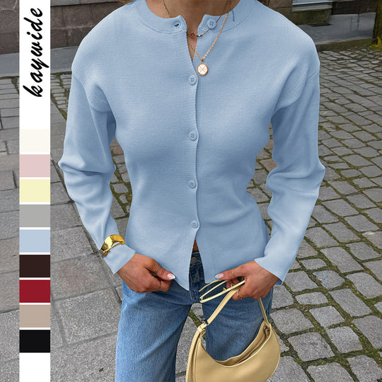 Damen nan taillierte Strickjacke mit asymmetrischer Knopfleiste und Rundhalsausschnitt EB
