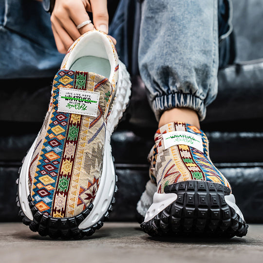 Damen modische Slip-On Sneakers mit einzigartigem Design und rutschfester Sohle EB