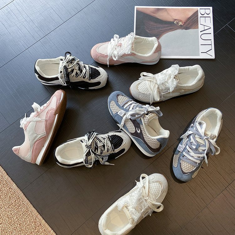 Damen Sneakers im lässigen Design mit innovativer Schnürtechnik und atmungsaktiver Oberflächenstruktur EB
