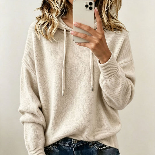 Damen Oversize Strickhoodie aus weichem Feinstrick mit Kordelzug EB