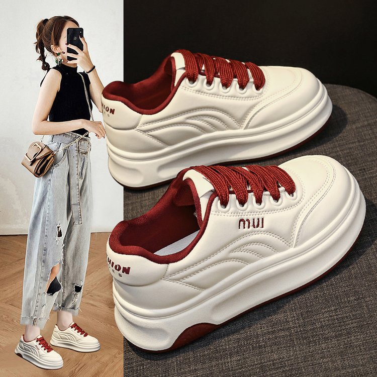 Damen Sportliche Sneakers mit extra dicker Sohle und innovativem Design EB