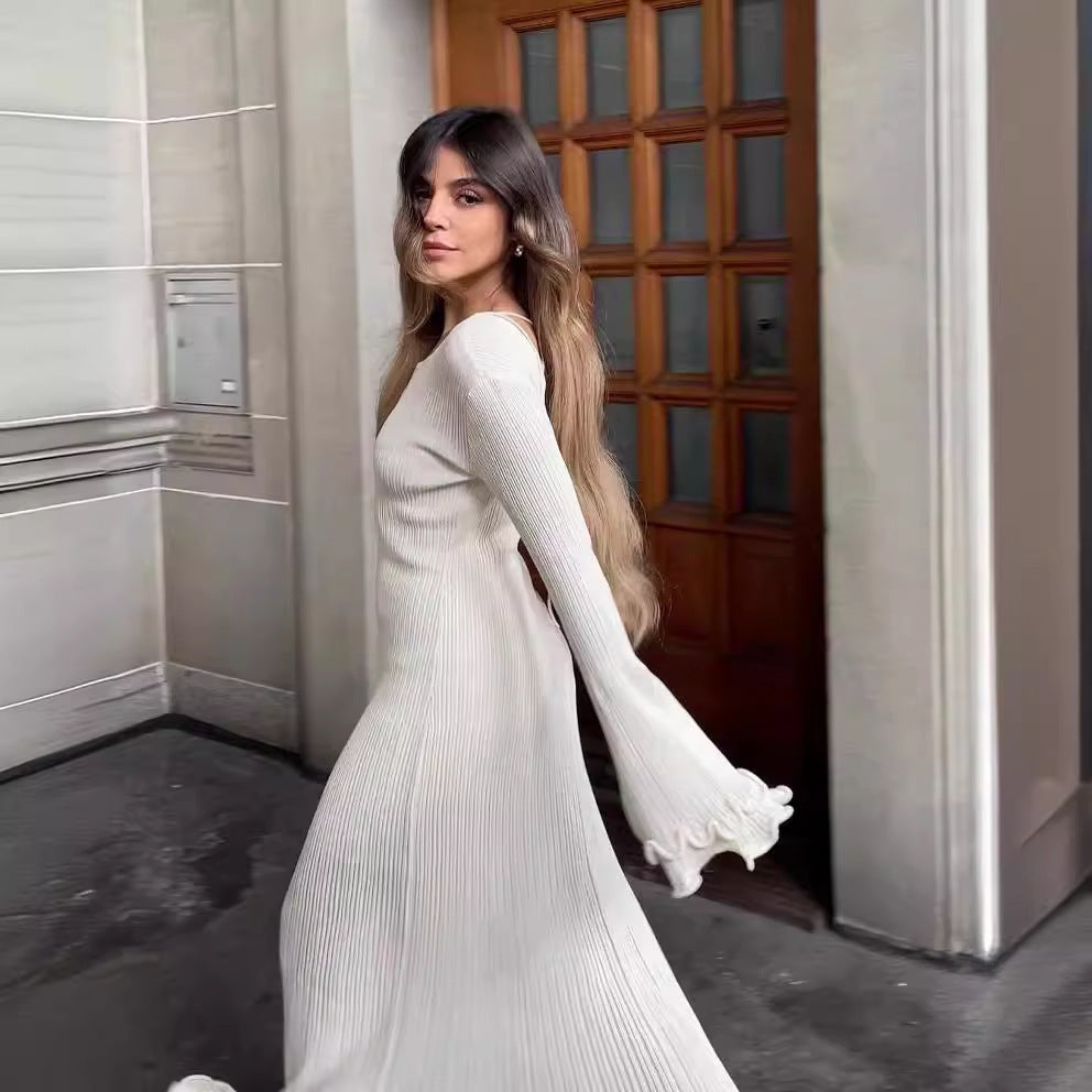 Damen Elegantes Strickkleid mit Rüschendetails und langen Ärmeln EB